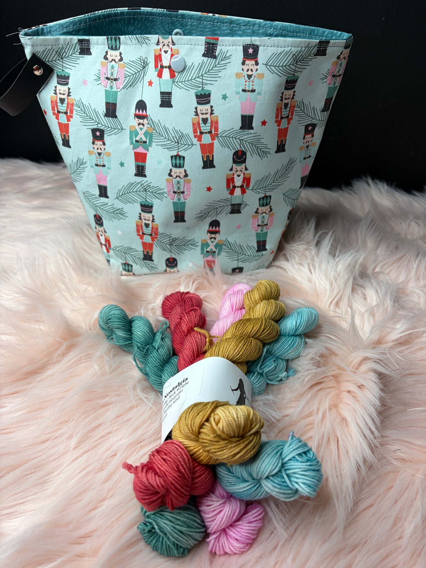 Christmas Nostalgia Mini Skein Box