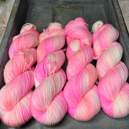 * NEW* Jimmy Sock- Pinking Out The Window
