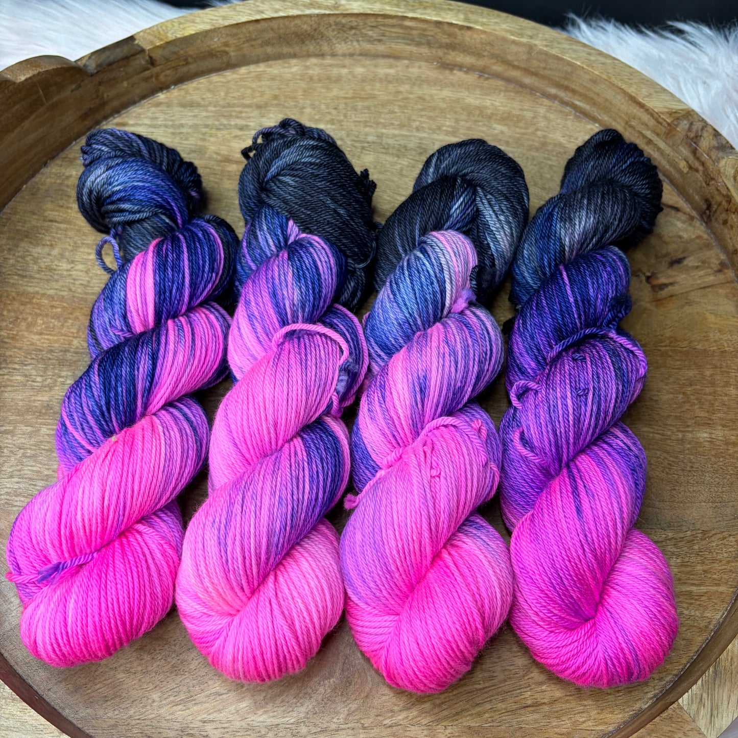 *NEW* Oscar Worsted - Maine Northern Lights- lonized Nitrogen