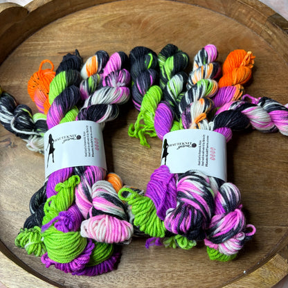 DK With Nylon 5-20g skein set- Trick Or Treat