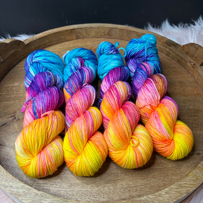 *NEW* Oscar Worsted - Day Hour