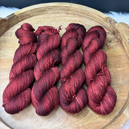 *NEW* Oscar Worsted - Blood Moon Rising