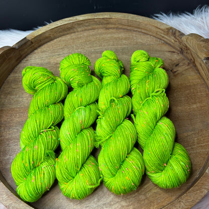 *New* Betsy Neon Tweed DK- Bottlefly