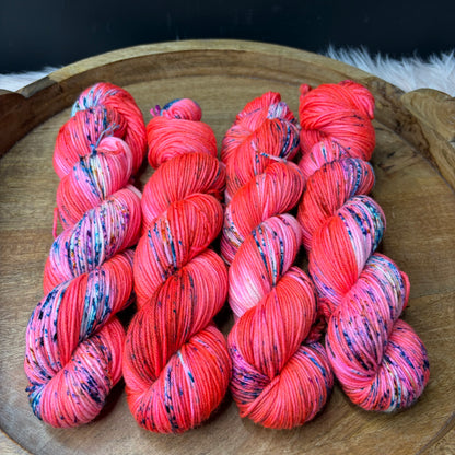 Trevor Morgan DK - Coral Meringue