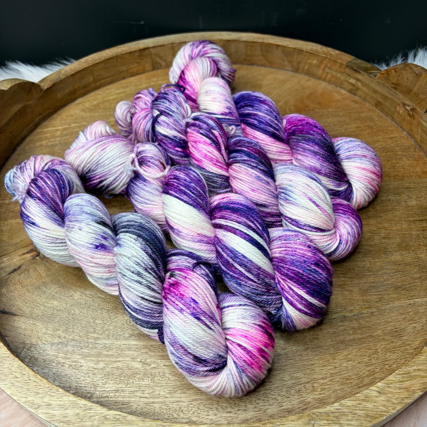 *NEW* Oscar Worsted -  Blackberry Taffy