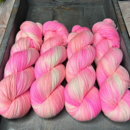 * NEW* Jimmy Sock- Pinking Out The Window