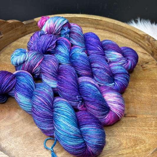 *NEW* Oscar Worsted - Iris After Dark