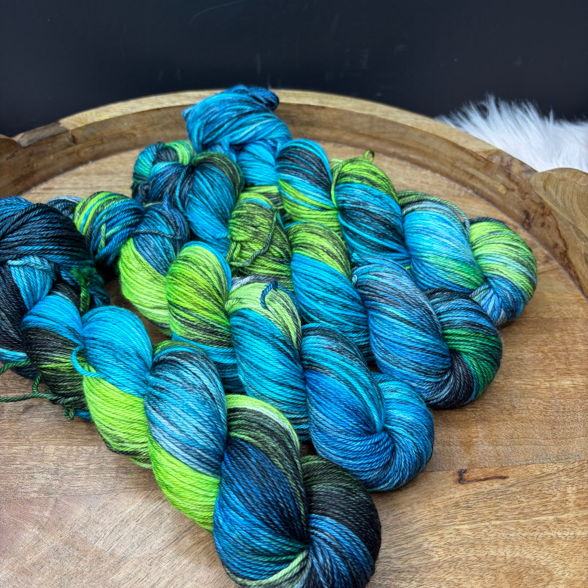 *NEW* Oscar Worsted -  Technicolor Trouble
