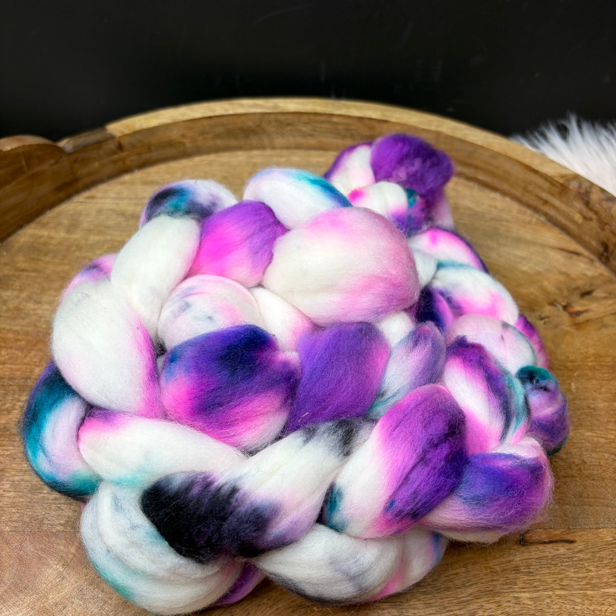 Color 04 19.5 Superwash Merino Combed Top